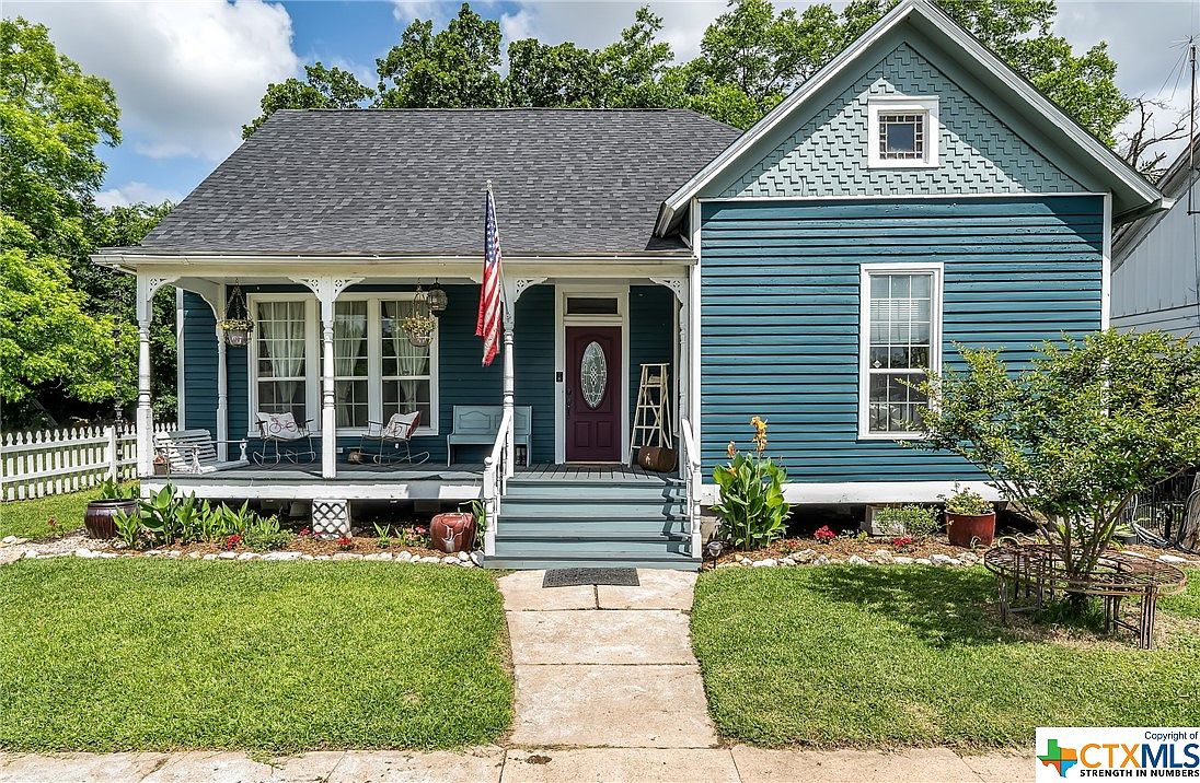 307 E Burnett St, Calvert, TX 77837 | Zillow