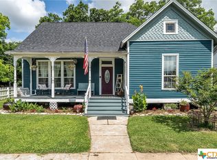 307 E Burnett St, Calvert, TX 77837