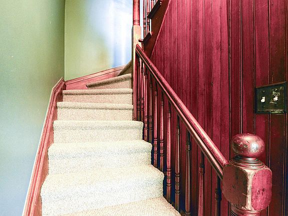 Private Stairway to unit