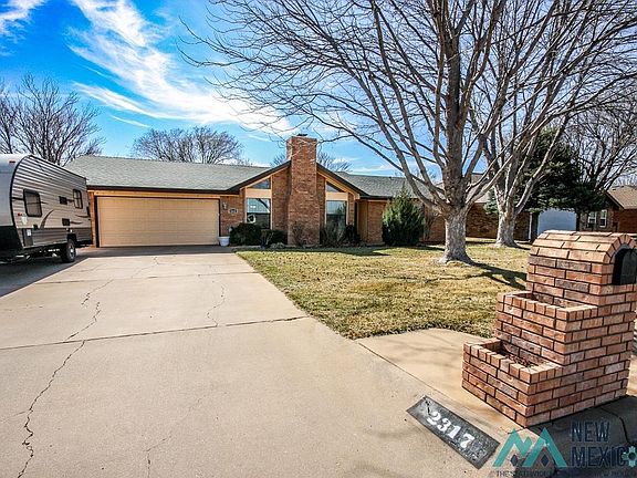 2nd image of 2317 Putnam Dr