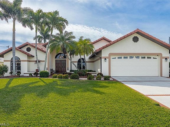 3rd image of 1508 SW 54th Ter