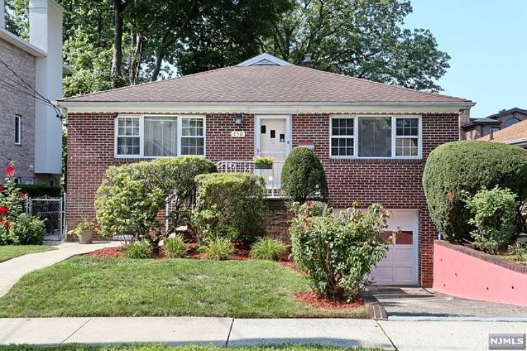 1st image of 250 Tremont Ave