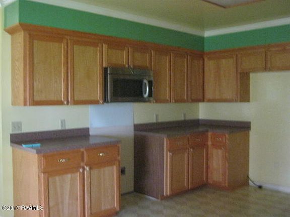 4th image of 1016 Orange Dr