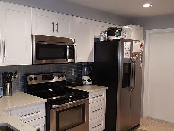 4th image of 1419 Veracruz Ln