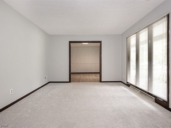 4th image of 3563 Frawood Dr