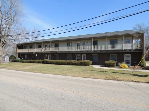 1233 Main St APT 11, Lakemore, OH 44250