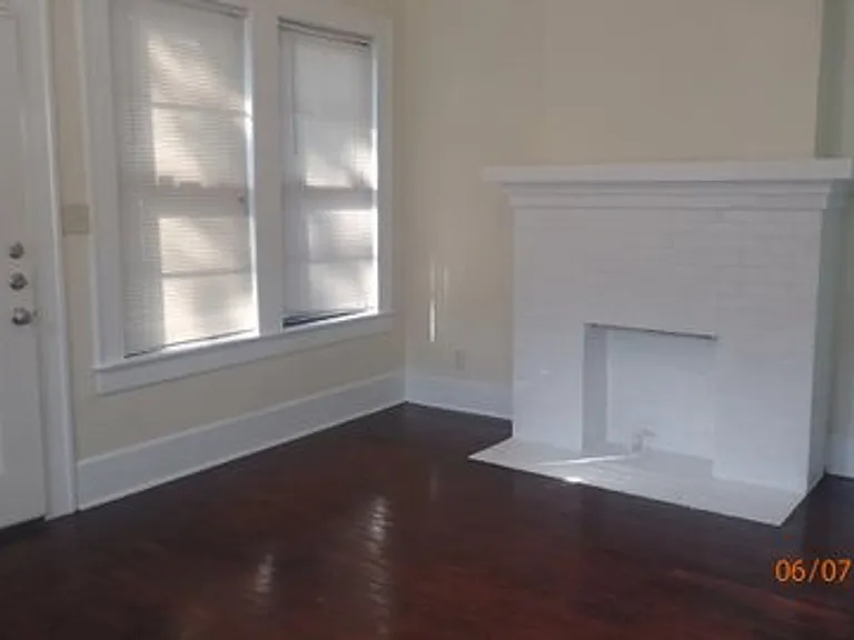 5925 Worth St — Photo 2