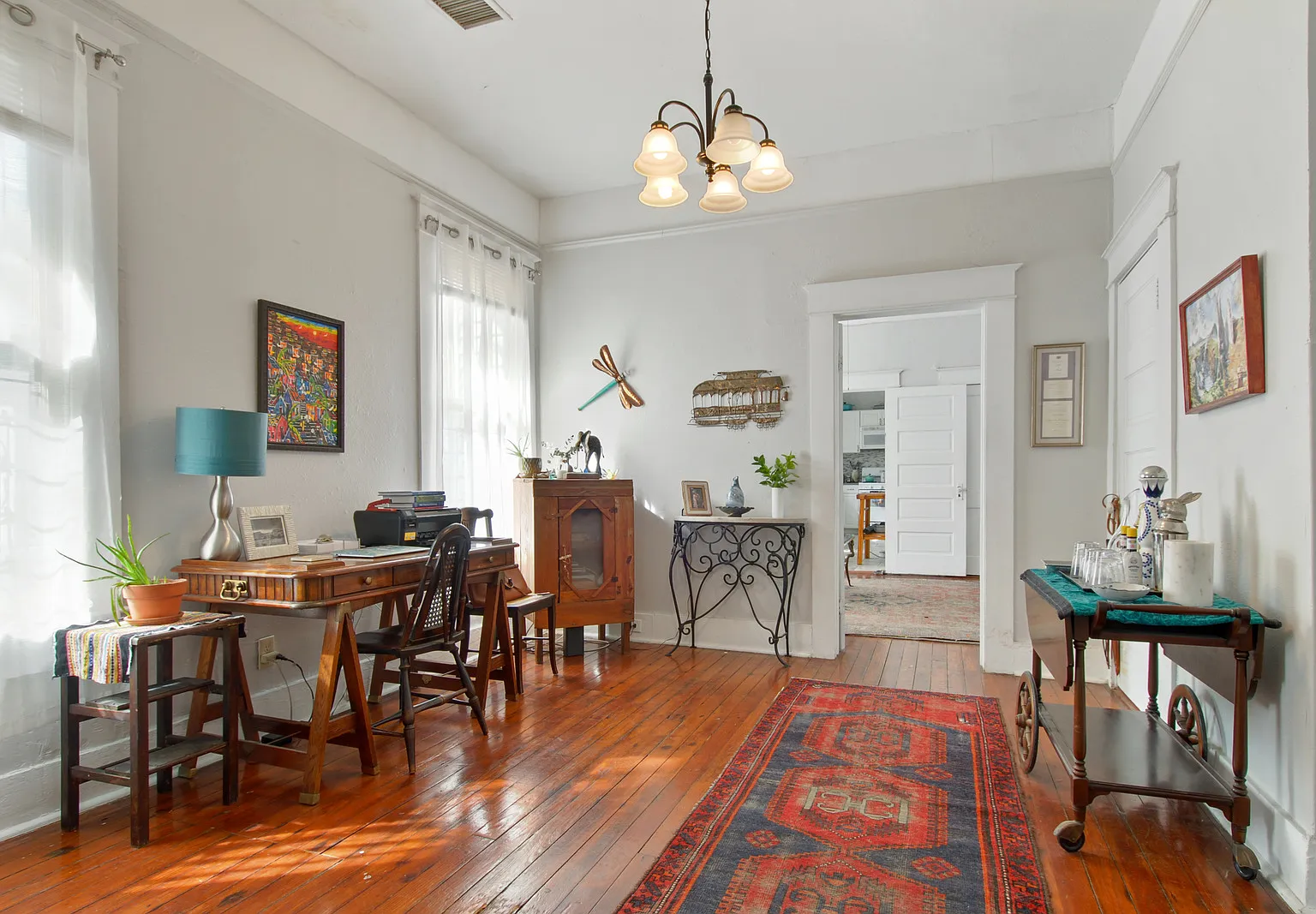 2 bed, 1100 sqft, $1,400 — Photo 4