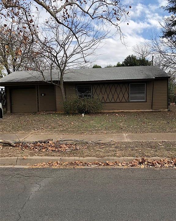 1st image of 708 Crockett Dr