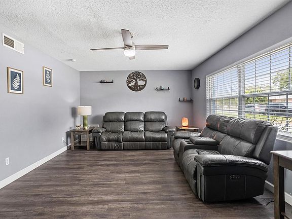 5th image of 2019R Magnolia Dr