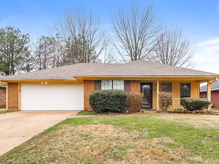 6659 Valerie Dr — Photo 1
