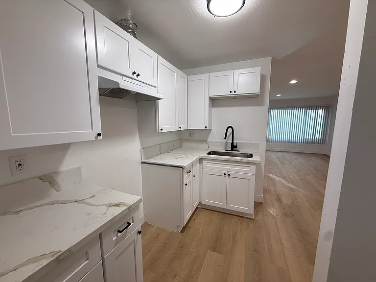 7030 Etiwanda Ave #1 — Photo 12