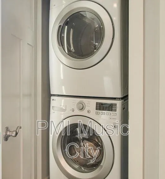 121 Porter Ter — Photo 5