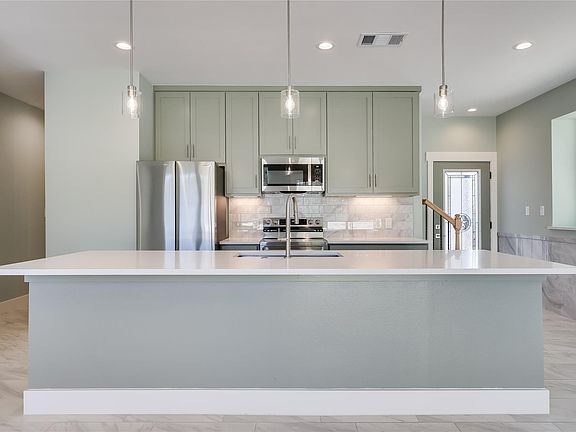 4th image of 20502 Bonanza St #2