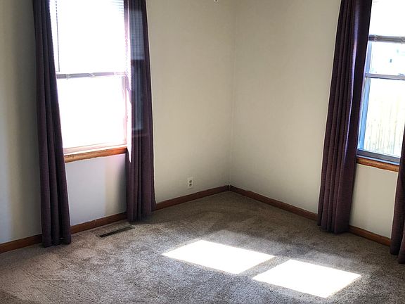 3rd image of 247 N Cleveland Ave