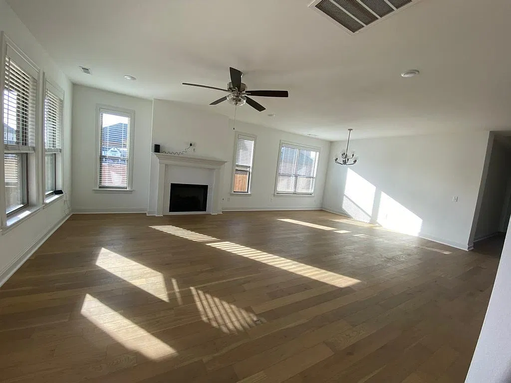 2878 N Whistle Post Dr — Photo 3