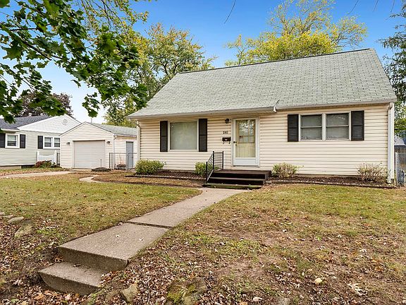 2nd image of 240 Renrose Ave