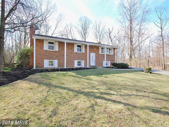 2nd image of 8351 Fairwood Dr
