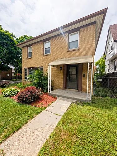 2759 S Howell Ave Photo 1