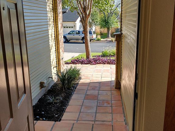 Front patio and walkway