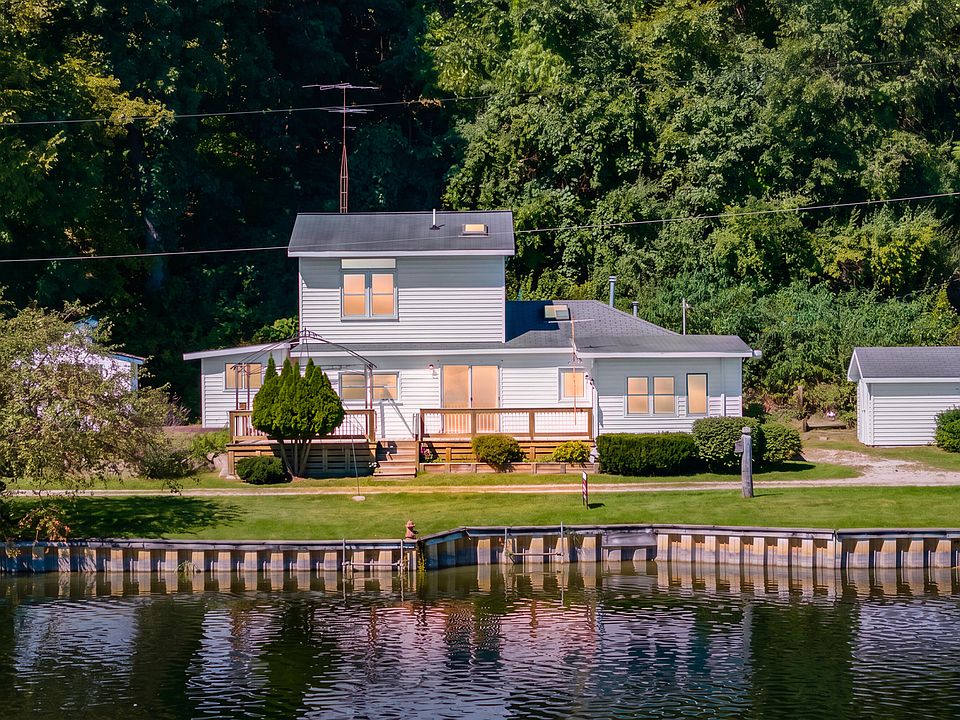 1st image of 2351 Bristol Lake Rd