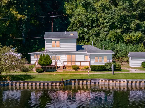 2351 Bristol Lake Rd, Dowling, MI 49050