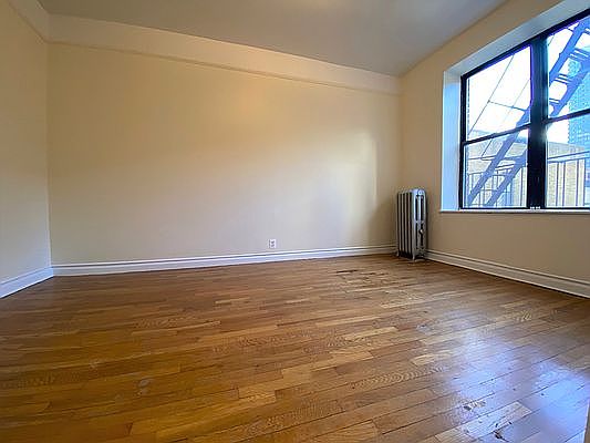 2nd image of 417 E 89th St APT 4F