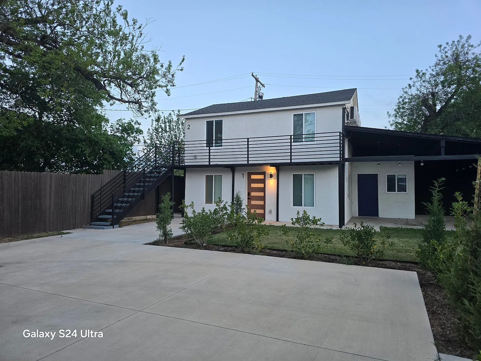 1 bed, 1.0 bath, $1,100 — Photo 2