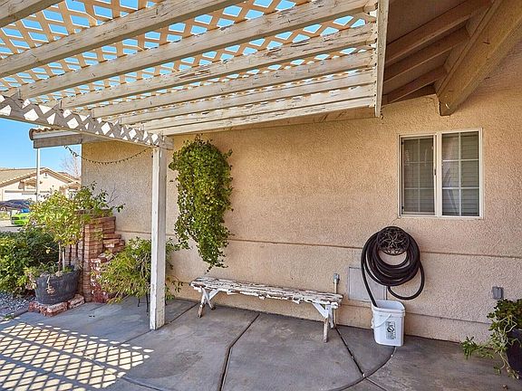 4th image of 14939 Flagstaff Ct