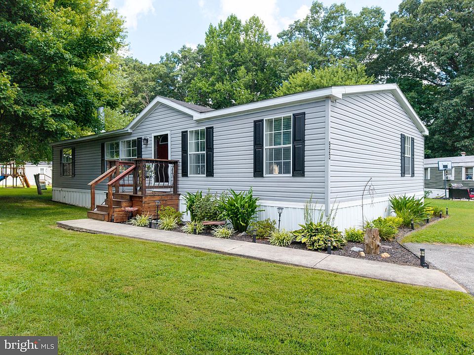 1st image of 923 Holly Ct #A923