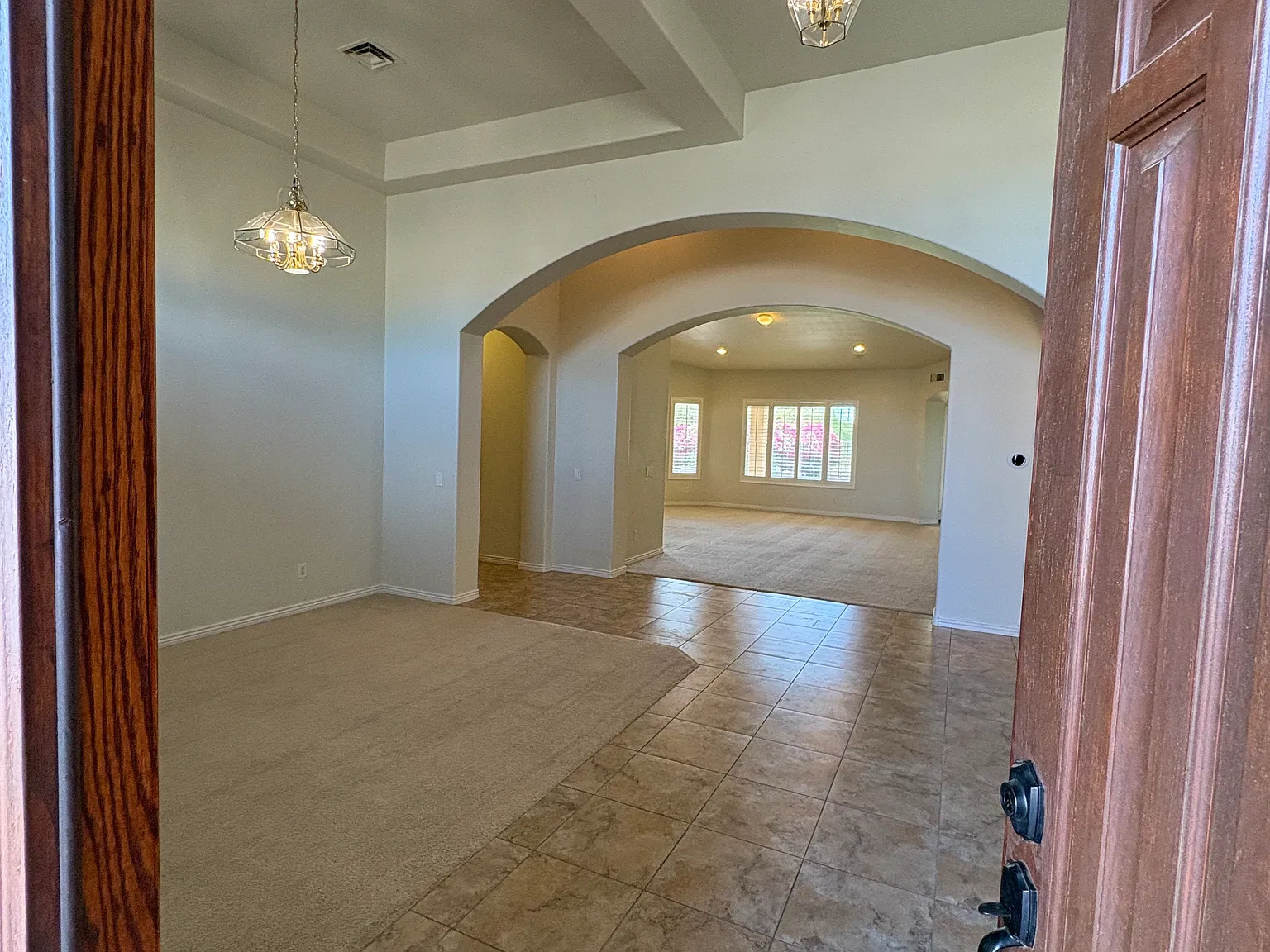 4 bed, 3290 sqft, $2,800 — Photo 3