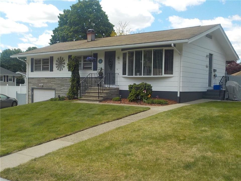 1st image of 72 Wayne Rd