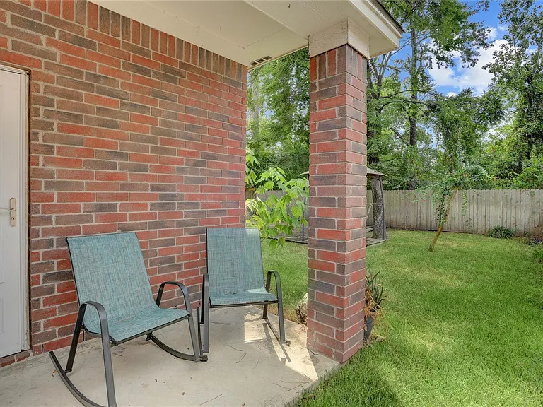 35 Tranquil Glade Pl — Photo 24
