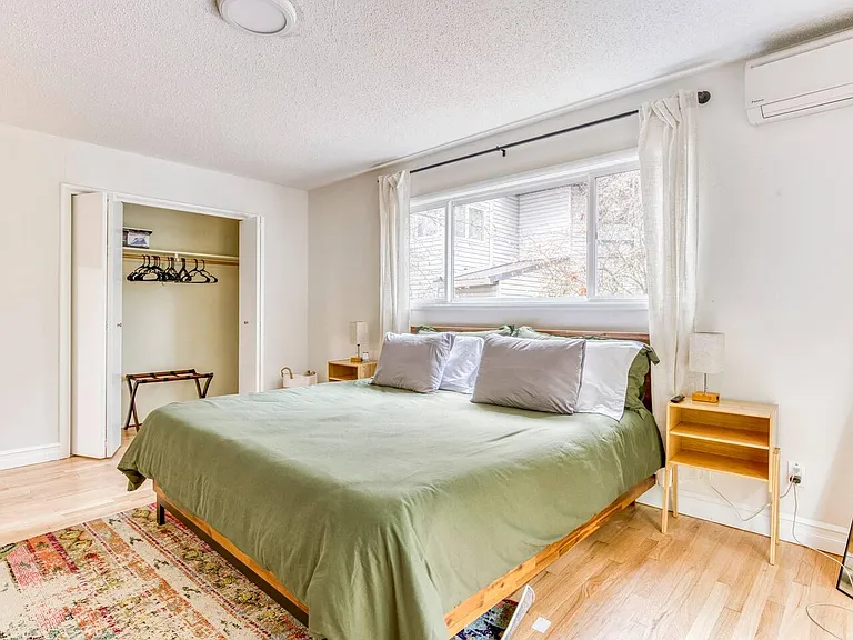 3131 SW Sherwood Pl — Photo 3