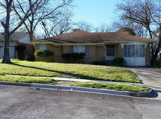 1212 Aspermont Ave, Dallas, TX 75216