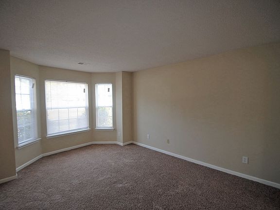 2nd image of 433 Peterson Dr