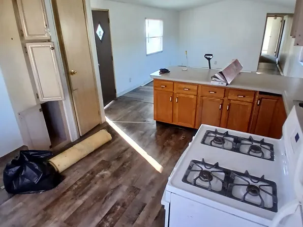 905 W 37th Ave, Hobart, IN