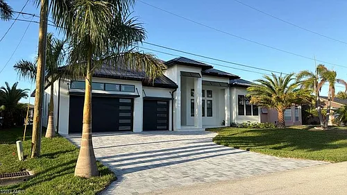 2605 SW 25th Ter Photo 1