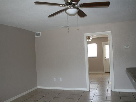 3rd image of 1810 52nd St S APT 2