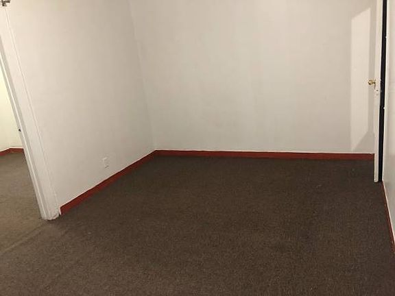 4th image of 27-27 12th St #3