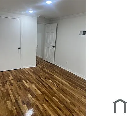 2111 Christian St #1 — Photo 7