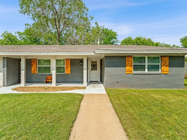 1777 N McCart St, Stephenville, TX 76401