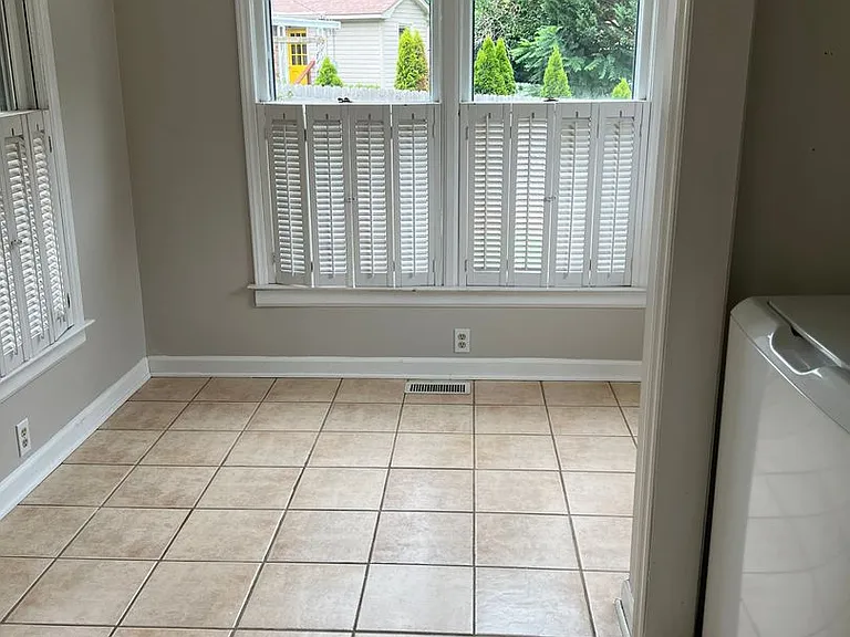 4411 Firwood Ln — Photo 9