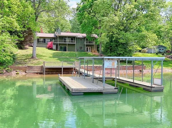 2403 Hidden Valley Rd, Hiawassee, GA 30546