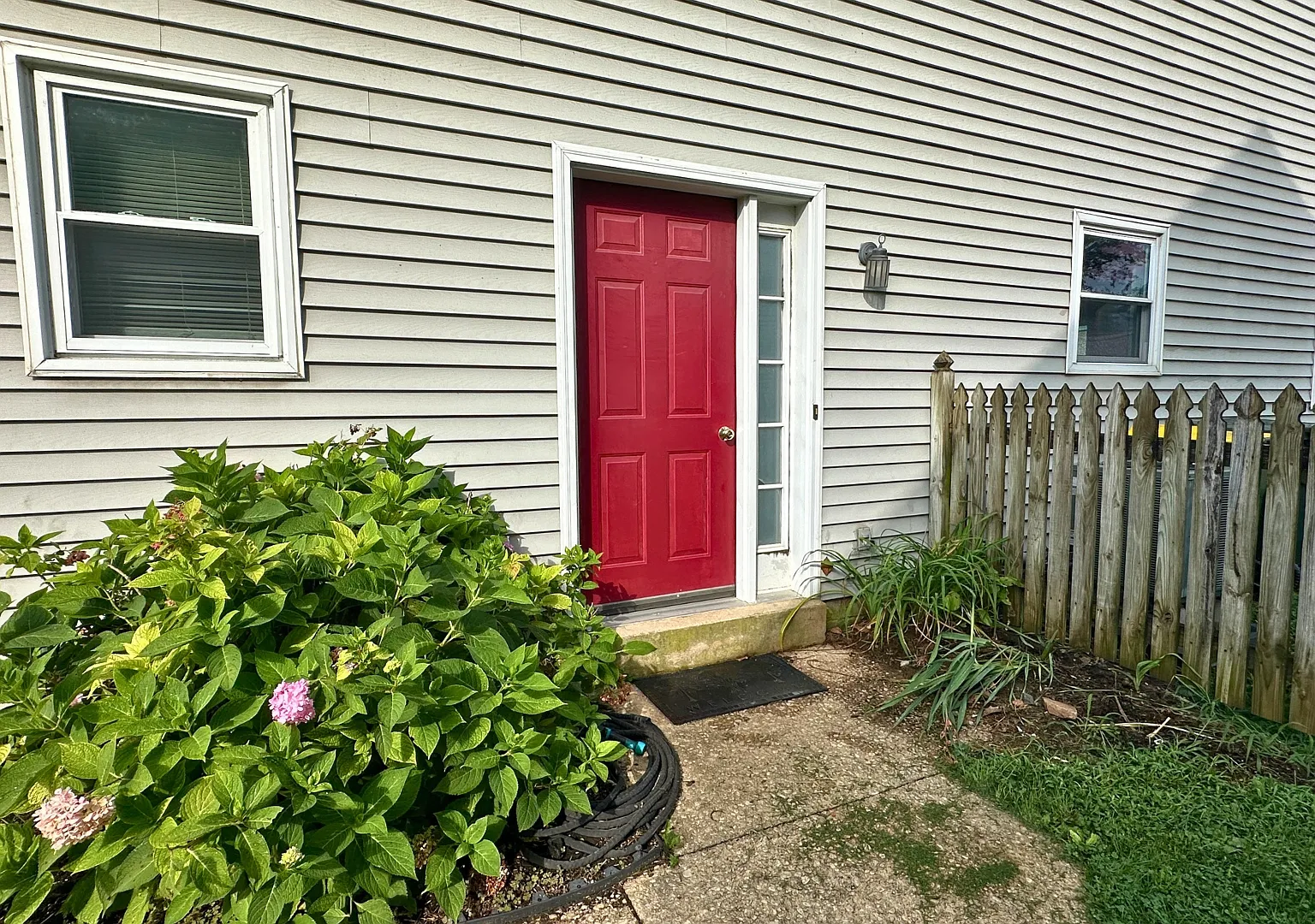 2 bed, 1.5 bath, 1911 sqft, $1,595 — Photo 4