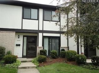 16287 Heather Ln #B2, Middleburg Heights, OH 44130
