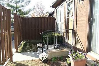 3rd image of 762 Plant Dr
