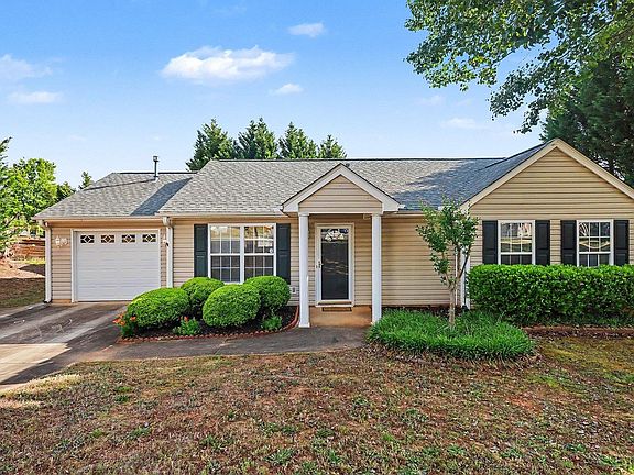 2nd image of 403 Crescentwood Ct