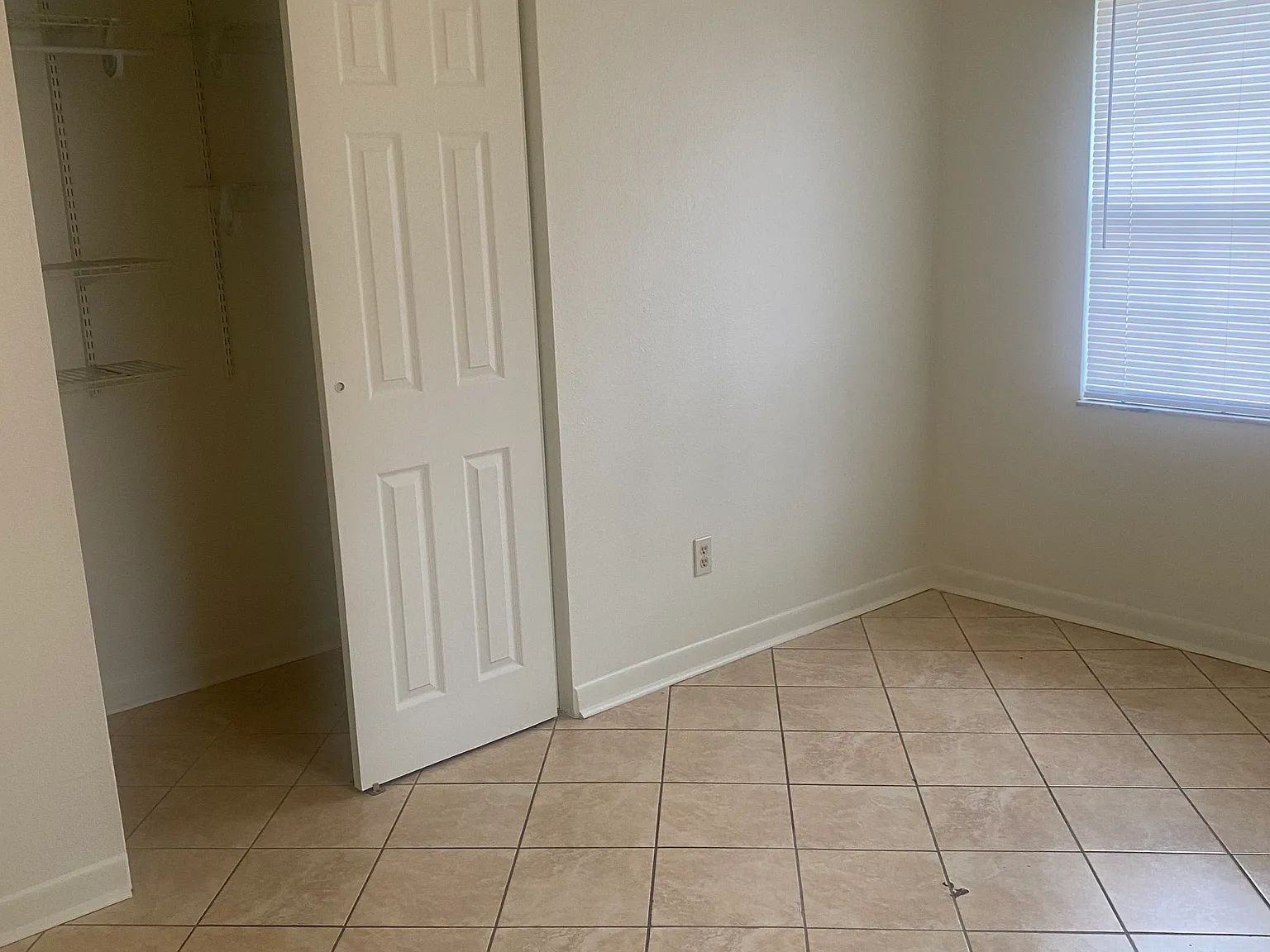 2 bed, $1,250 — Photo 4