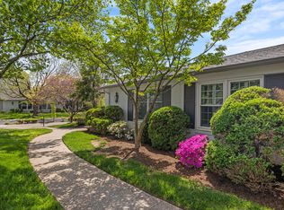 395 Redding Rd APT 13, Lexington, KY 40517